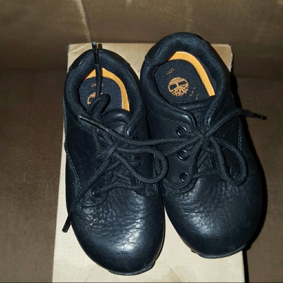 TIMBERLAND BOYS BLACK CARLSBAD DRESS SHOES NEW 6.5 - Picture 2 of 6
